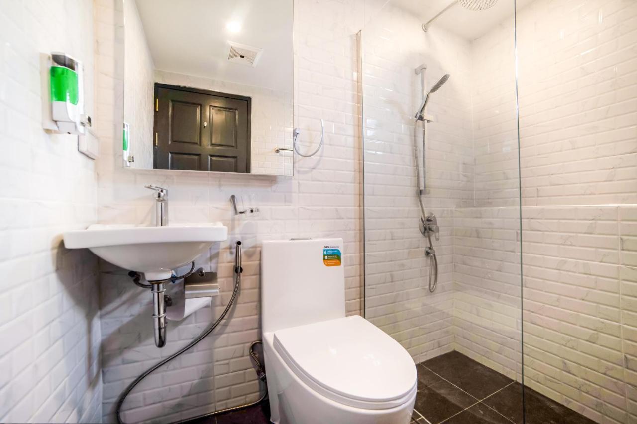Roomquest Sukhumvit36 Bts Thonglor Bangkok Kültér fotó